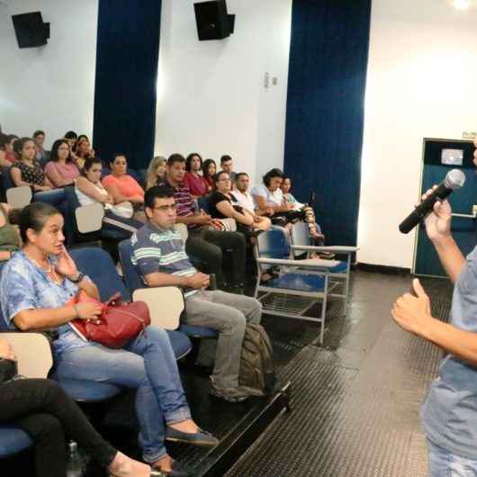 PAT de Caraguatatuba esclarece dúvidas do processo seletivo do HR durante palestra