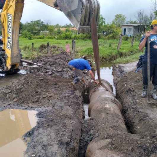 Nova tubulação de drenagem é instalada no Pegorelli