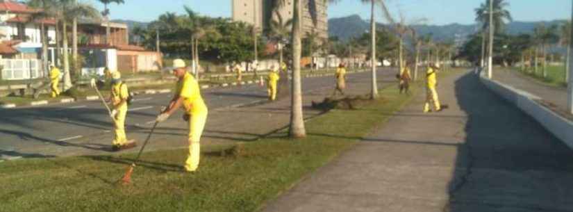 Prefeitura de Caraguatatuba realiza serviços de roçada em vários bairros