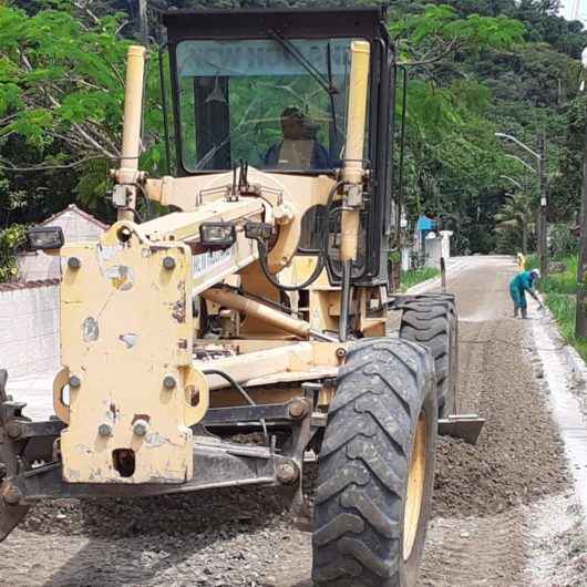 Ruas do Loteamento Verdemar, na Região Norte, recebe nivelamento mecânico