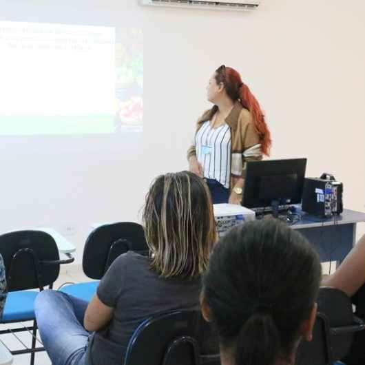 Banco de Alimentos de Caraguatatuba ensina alunos a reaproveitar e combater desperdícios