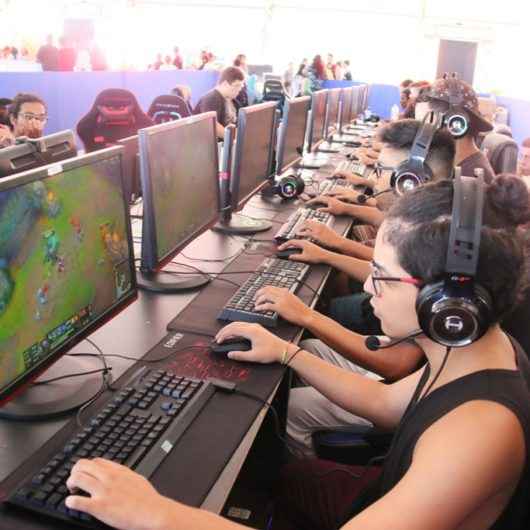 1º Geek Games Caraguatatuba reúne mais de 9 mil pessoas na Praça da Cultura