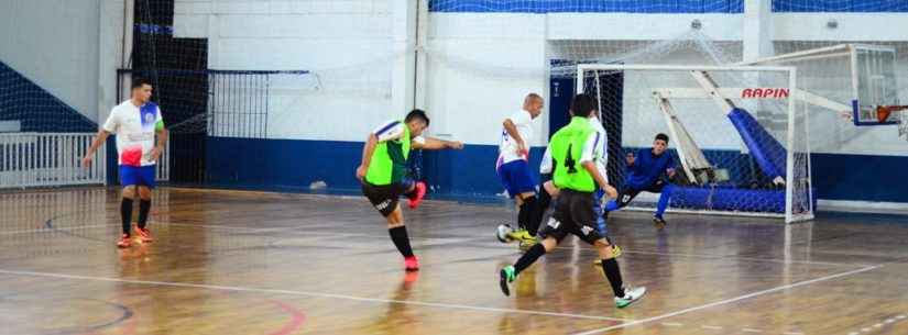 Times se classificam para as oitavas de final do Torneio de Futsal de Aniversário