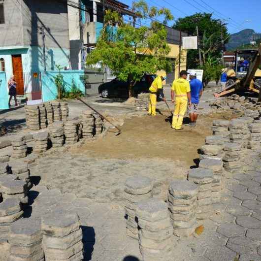 Avenida do Sumaré é nivelada com reassentamento de bloquetes