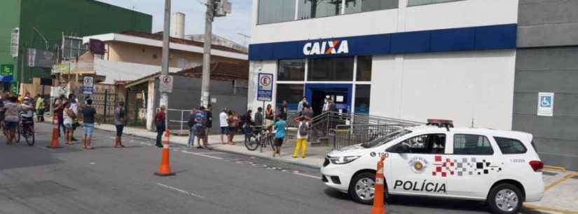 Prefeitura de Caraguatatuba autua Caixa Econômica Federal para orientar clientes e reduzir filas