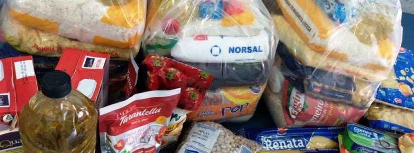 Família produz máscaras e parte da venda é revertida em alimentos para ações do Fundo Social de Caraguatatuba