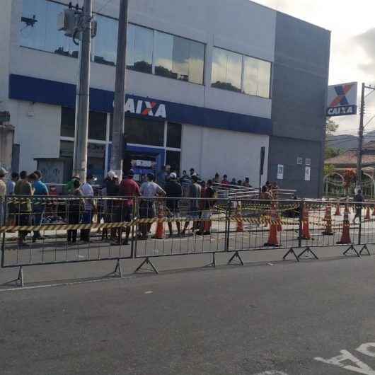 Prefeitura de Caraguatatuba anuncia novas medidas para ajudar no controle da fila da Caixa Econômica