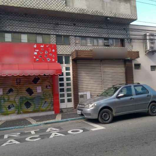 Prefeitura de Caraguatatuba intensifica fiscalização de comércios não essenciais durante “feriadão”