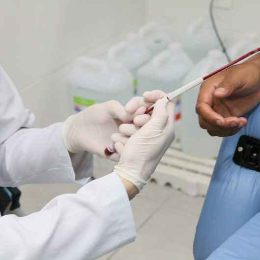 Pacientes e profissionais de saúde do Instituto de Nefrologia de Caraguatatuba são testados para Covid-1