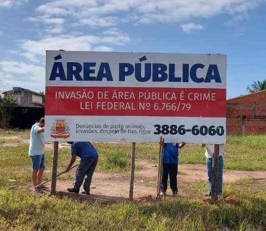 Prefeitura de Caraguatatuba desmonta cercas montadas em área pública