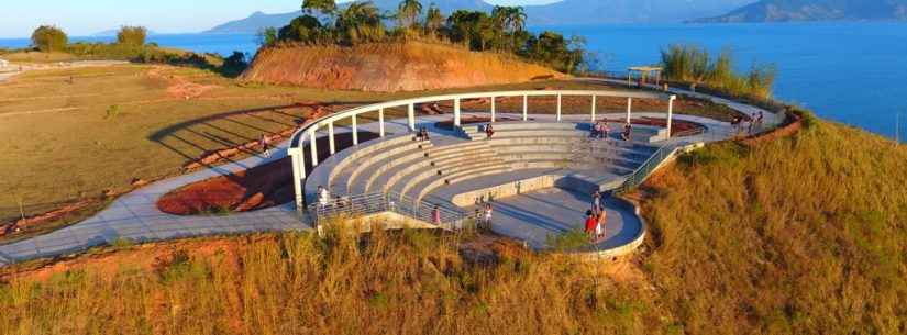 Prefeito vistoria obras do Complexo Turístico do Camaroeiro