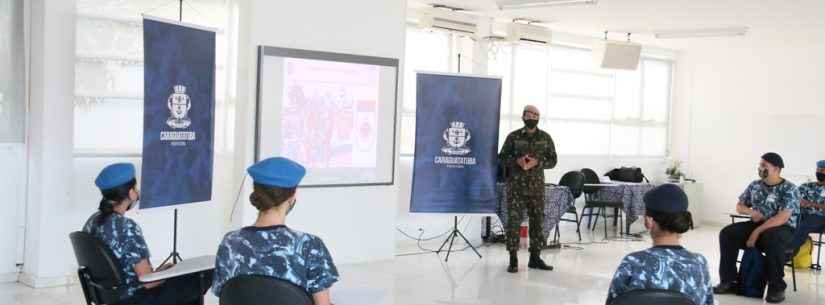 Guarda Mirim de Caraguatatuba participa de palestra do Exército
