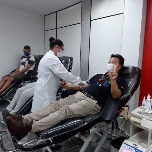 Corretores de imóveis de Caraguatatuba se reúnem para doar sangue ao Hemocentro de São José dos Campos