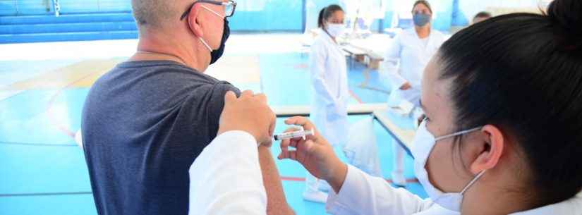 Número de adultos vacinados contra gripe em Caraguatatuba continua baixo e preocupa equipe da Vigilância