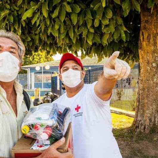 Cruz Vermelha Brasileira realiza ação solidária em parceria com a Prefeitura de Caraguatatuba