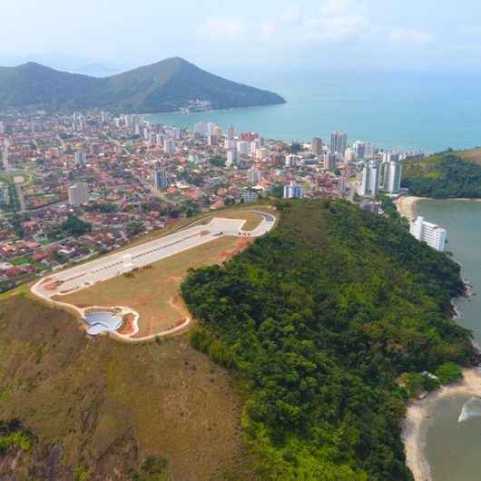 Jornalistas bolivianos visitam Caraguatatuba em ação do Circuito Litoral Norte com Setur/SP e Amaszonas Línea Aerea