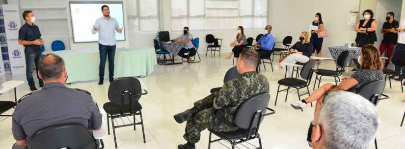 Prefeitura de Caraguatatuba debate criação de Plano de Contingência para alta temporada