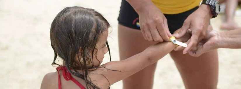 Prefeitura orienta banhistas sobre cuidados com crianças na praia e o que fazer se achar criança perdida