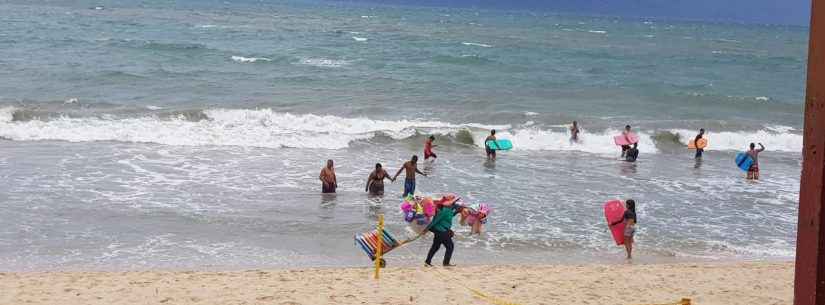 Marinha alerta para ventos de 74 km/h e ondas de 3,5 metros