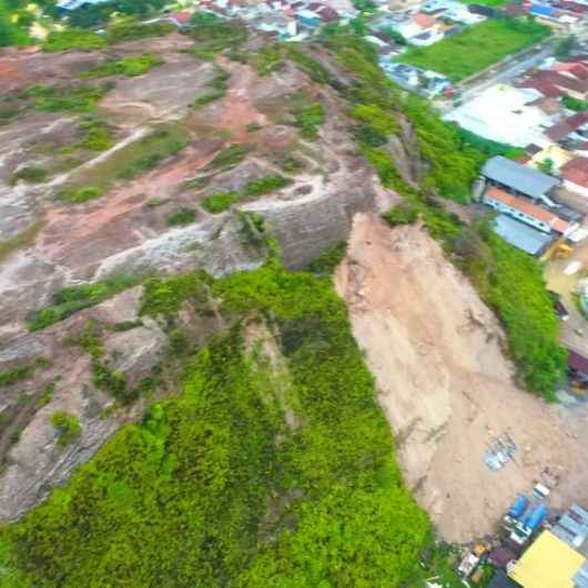 Após deslizamento de terra, Caraguatatuba entra em estado de alerta até fim do PPDC