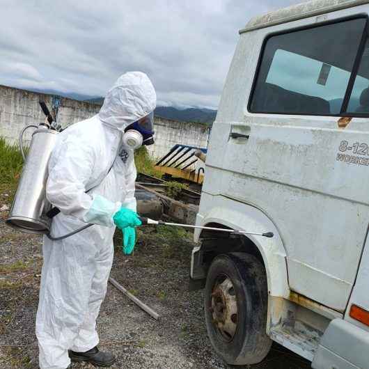 Caraguatatuba continua combate à dengue com aplicação de inseticida