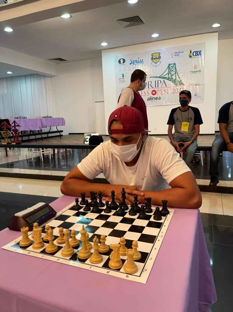 Atletas do Xadrez Timbó participam do Floripa Chess Open