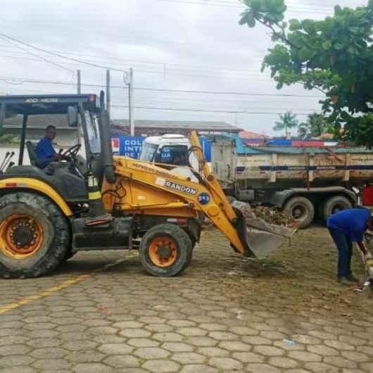 Prefeitura realiza serviços de manutenção por toda cidade