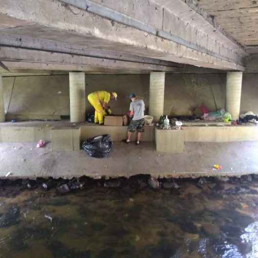 Prefeitura de Caraguatatuba, Casa do Caminho e PM realizam abordagem à população adulta de rua