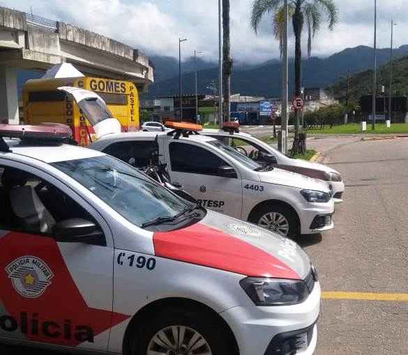 Prefeitura de Caraguatatuba apoia fiscalização da Artesp contra  transporte clandestino na rodoviária 