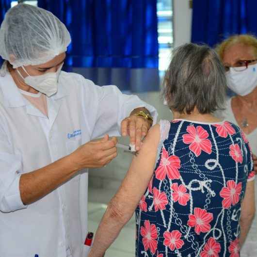 Prefeitura de Caraguatatuba inicia vacinação contra Covid-19 para idosos de 80 a 84 anos a partir de segunda-feira (1)