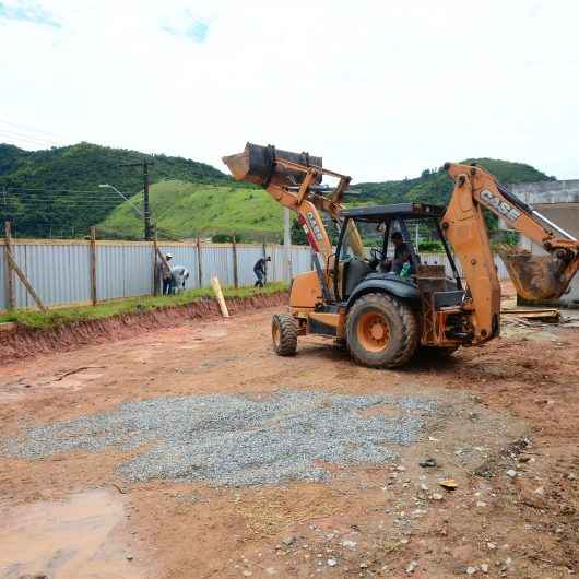 Prefeitura inicia obras de conclusão do ginásio do CIDE Casa Branca