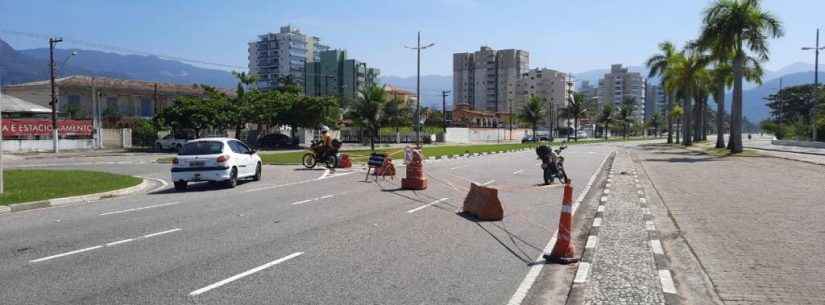 Prefeitura de Caraguatatuba amplia área de estacionamento fechada na  Avenida da Praia