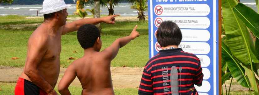 Prefeitura de Caraguatatuba instala placas informativas sobre legislação nas praias
