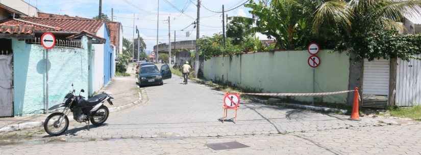 Prefeitura de Caraguatatuba muda mão de direção para melhorar tráfego em rotatória da Ponte Seca