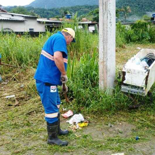 Prefeitura de Caraguatatuba leva diversos serviços de manutenção aos bairros