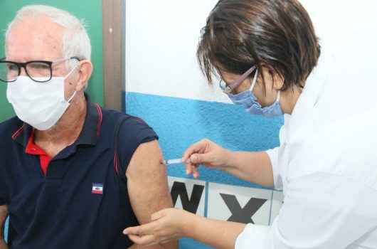 Prefeitura de Caraguatatuba retoma vacinação para idosos de 77 a 84 anos a partir de segunda-feira (8) em 10 UBSs Prefeitura de Caraguatatuba retoma vacinação para idosos de 77 a 84 anos a partir de segunda-feira (8) em 10 UBSs