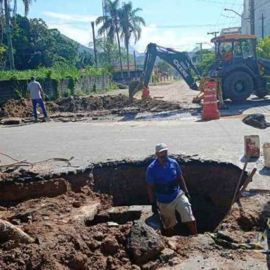 Prefeitura de Caraguatatuba amplia rede de drenagem no Jardim Gardem Mar