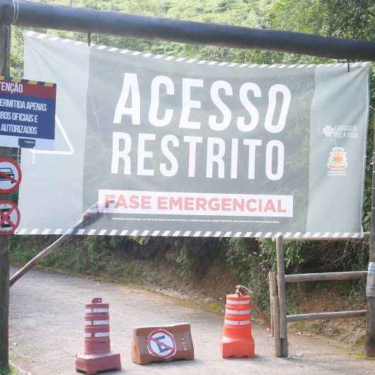 Vândalos destroem portão de entrada do Morro Santo Antonio para subir com veículos