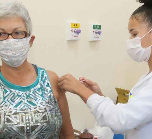 Caraguatatuba inicia vacinação contra Covid-19 para idosos de 64 anos, através do ‘Vacina Caraguá’