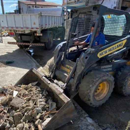 Prefeitura de Caraguatatuba retira 56 toneladas de resíduos no Perequê-Mirim