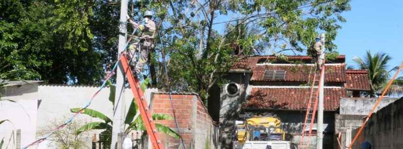 Prefeitura de Caraguatatuba amplia rede de iluminação na Rua Benedito Serafim no bairro Massaguaçu