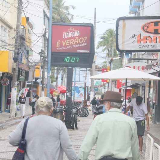 Defesa Civil alerta para quedas bruscas de temperatura e ressaca