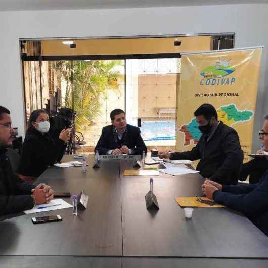 Prefeito de Caraguatatuba participa de reunião do CODIVAP e define próximas ações do Consórcio