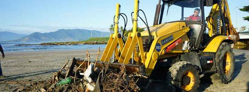 Prefeitura de Caraguatatuba retira 57 toneladas de lixo durante Operação Praia Limpa
