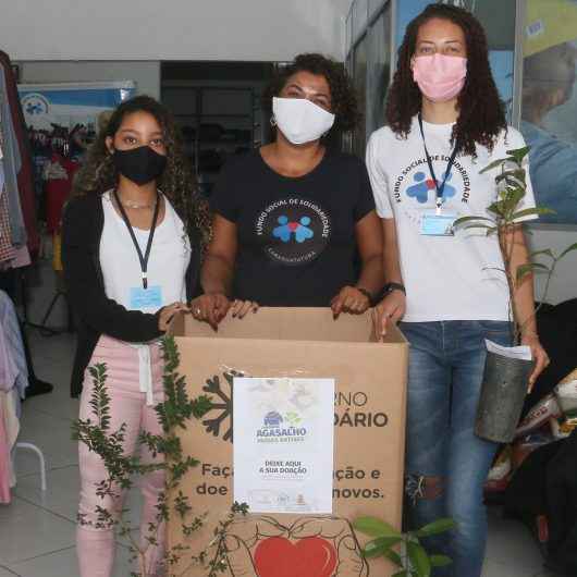 Secretaria do Meio Ambiente de Caraguatuba entrega mudas nativas para quem doar agasalho