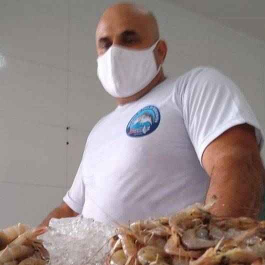 Com abertura da pesca do camarão, crustáceo custa bem menos que a carne