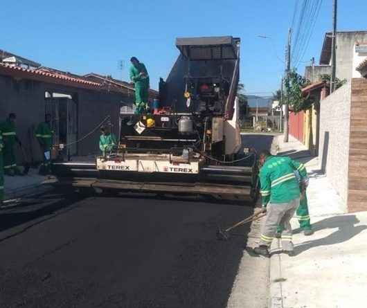 Pavimentação: Obras avançam por todo o município e Golfinho recebe 10 novas ruas