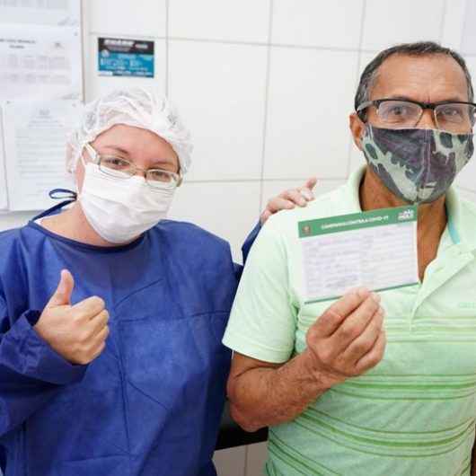 Mais de 80% da população idosa de Caraguatatuba já recebeu a primeira dose da vacina contra Covid-19