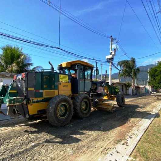 Prefeitura de Caraguatatuba atende solicitação feita na Central 156 no bairro Perequê-Mirim