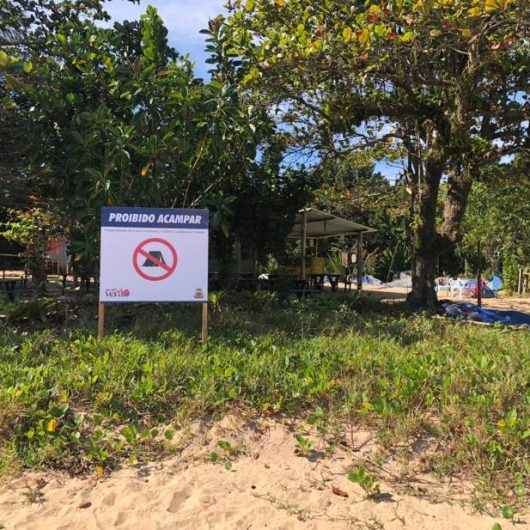 1Prefeitura de Caraguatatuba coloca placas sobre proibições na Ilha do Tamanduá